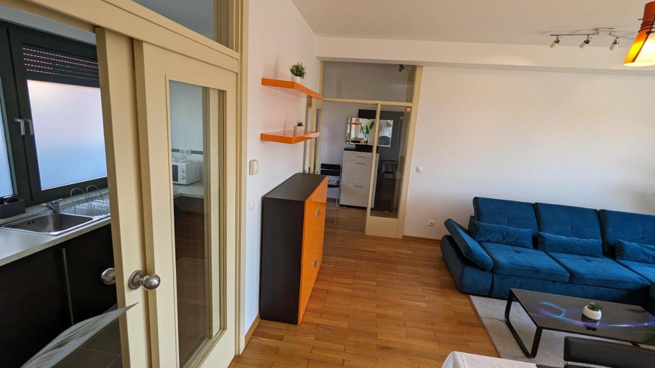 Downtown Fiume, Underground Garage Within The Property Экстерьер фото