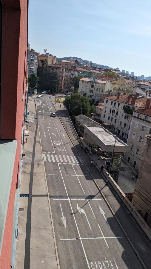 Downtown Fiume, Underground Garage Within The Property Экстерьер фото